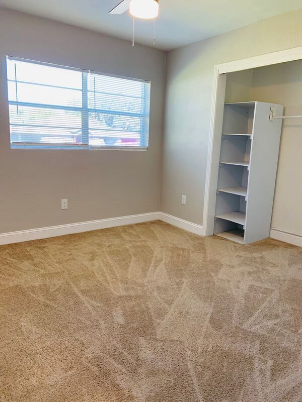 Building Photo - 811 Lafayette Ln