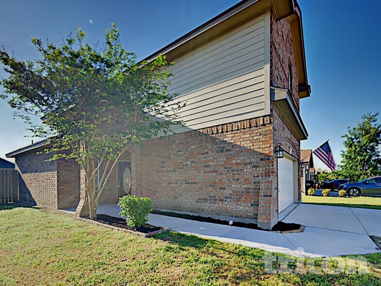 Building Photo - 3846 Bogie Way
