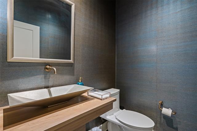 Building Photo - 6117 Merrymount Rd