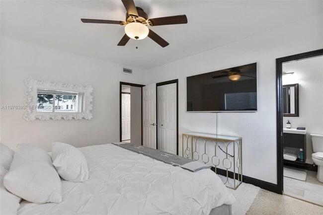 Building Photo - 8700 N Miami Ave