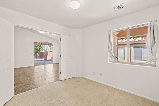Building Photo - 13181 E Mesquite Flat Spring Dr