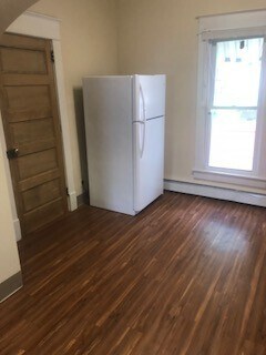 Building Photo - 515 S Fess Ave