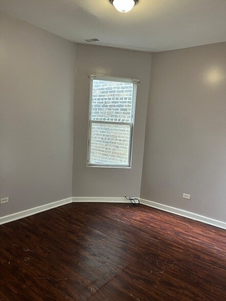 Building Photo - 3057 W Flournoy St