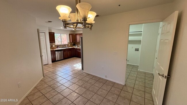 Building Photo - 11213 E Mercer Ln