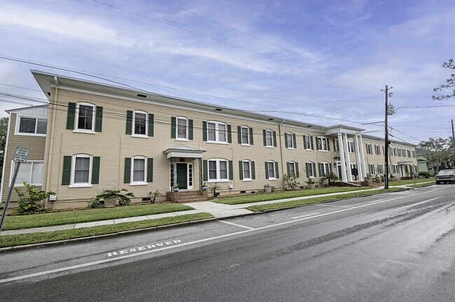 Building Photo - 172 Cordova St