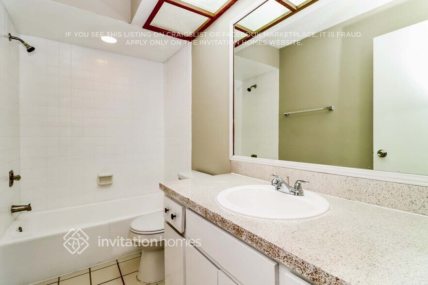 Building Photo - 2631 Cypress Bend Dr