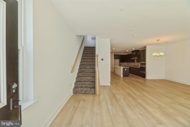 Building Photo - 2107 Donatello Dr