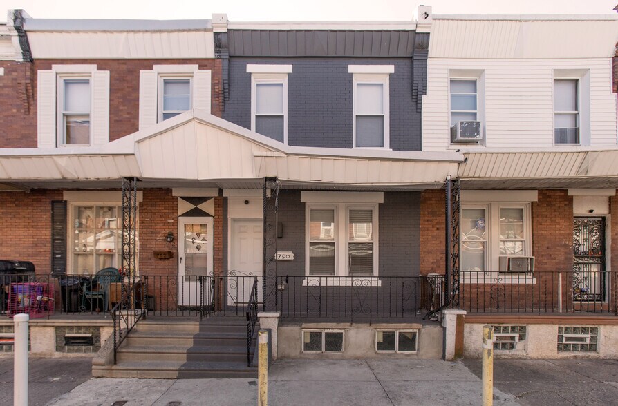 Building Photo - 750 E Madison St
