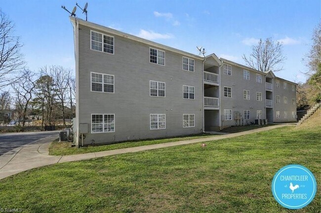 Building Photo - 1041 W Barton St