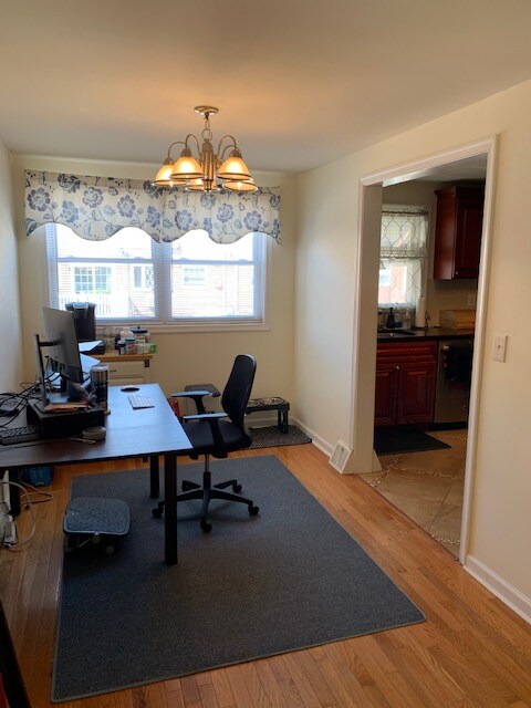 Building Photo - 5482 Quentin St
