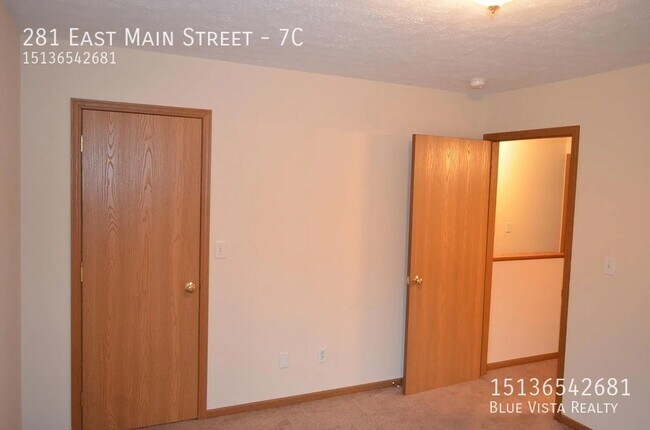 Building Photo - 281 E Main St