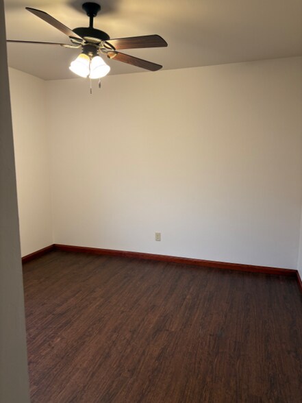 Building Photo - 1609 Lawter