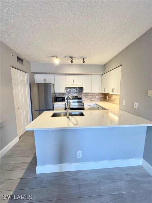 Building Photo - 8735 River Homes Lane