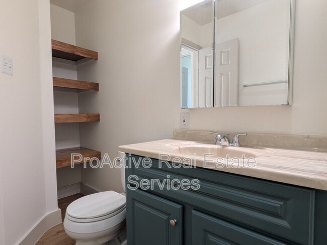 Building Photo - 3477 E Bonner Dr