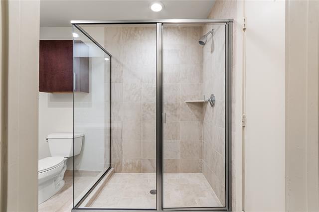 Building Photo - 4111 Newton Ave