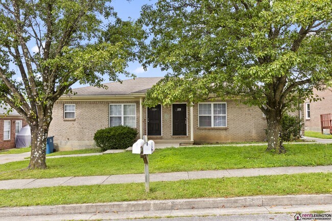 Building Photo - 531 Bell Pl Dr