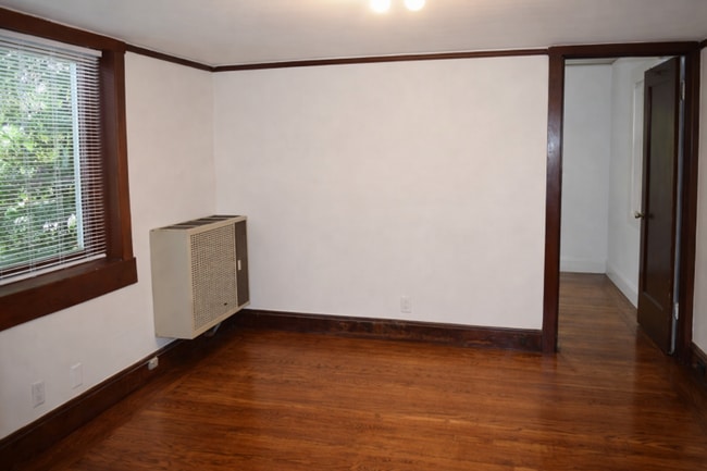 Building Photo - Girard72