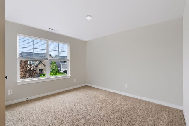 Building Photo - Beautiful 4 Bedroom, 3 Bath Home + Bonus - Available in Smyrna!