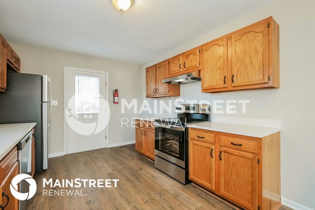 Building Photo - 4804 Shady Pine Dr