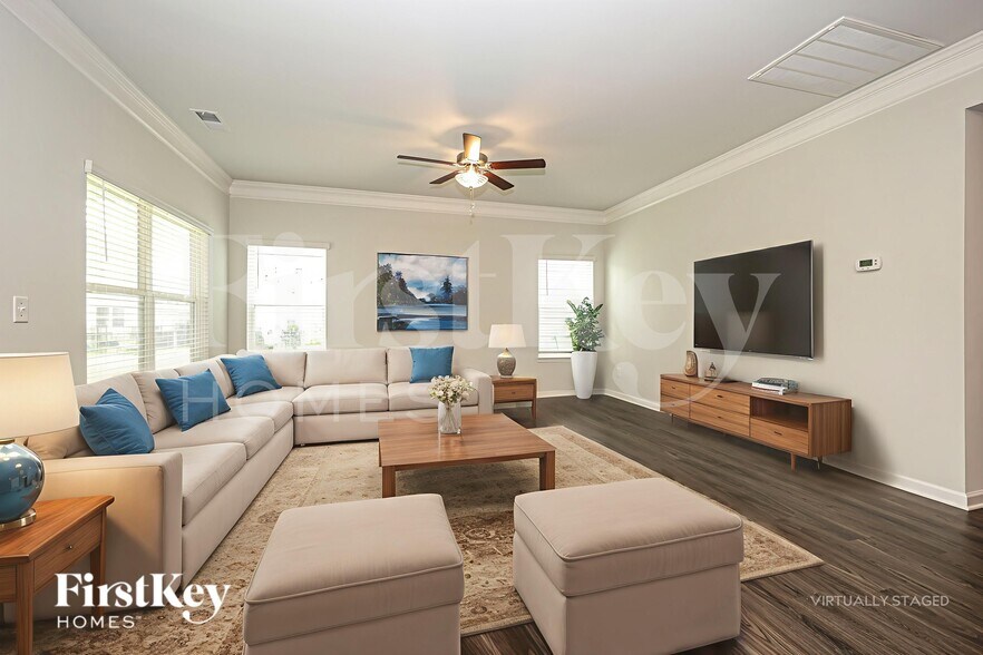 Building Photo - 3727 Pelham Wood Dr