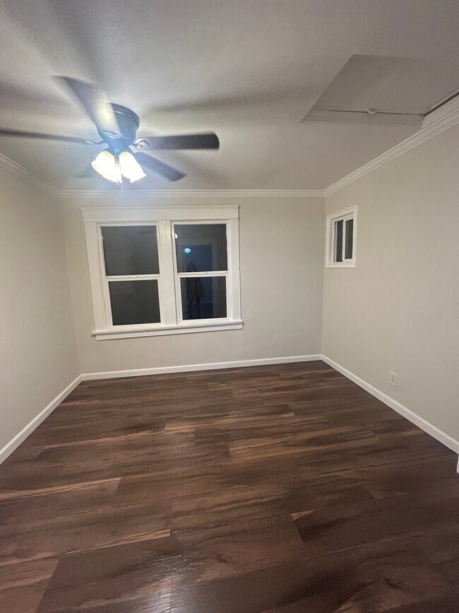 Bedroom - 642 E 10th St