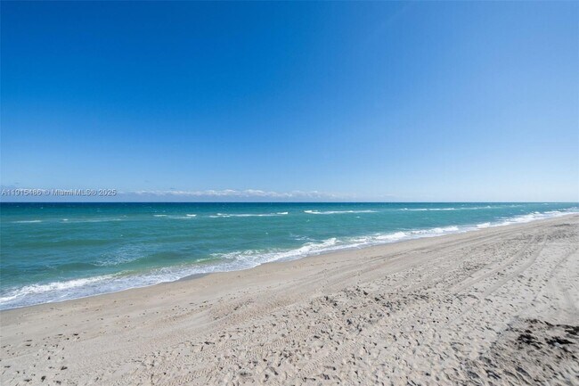 Building Photo - 3546 S Ocean Blvd