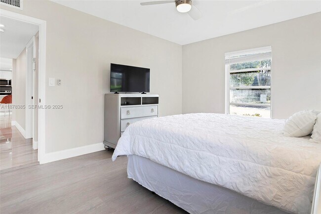 Building Photo - 7527 S Oriole Blvd