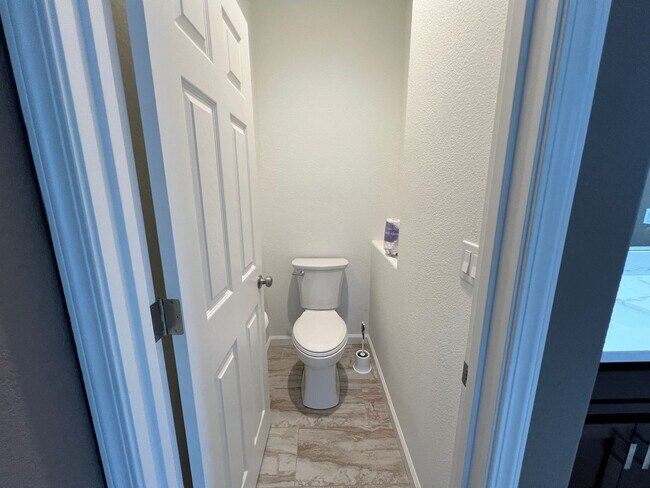 Building Photo - Completely Remodeled home in desirable Mou...