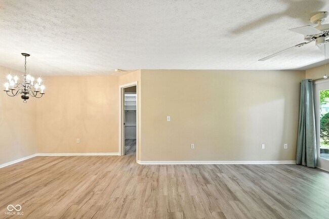 Building Photo - 12598 Tennyson Ln