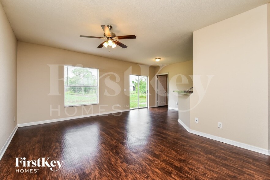 Building Photo - 6840 Abady Ln