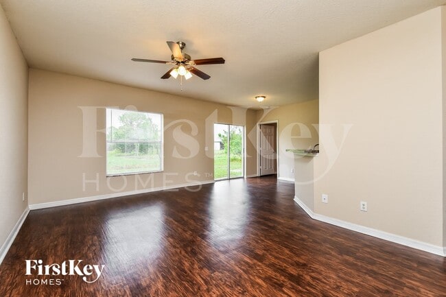 Building Photo - 6840 Abady Ln