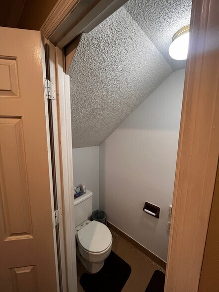 Building Photo - 3003 Creek View Ct