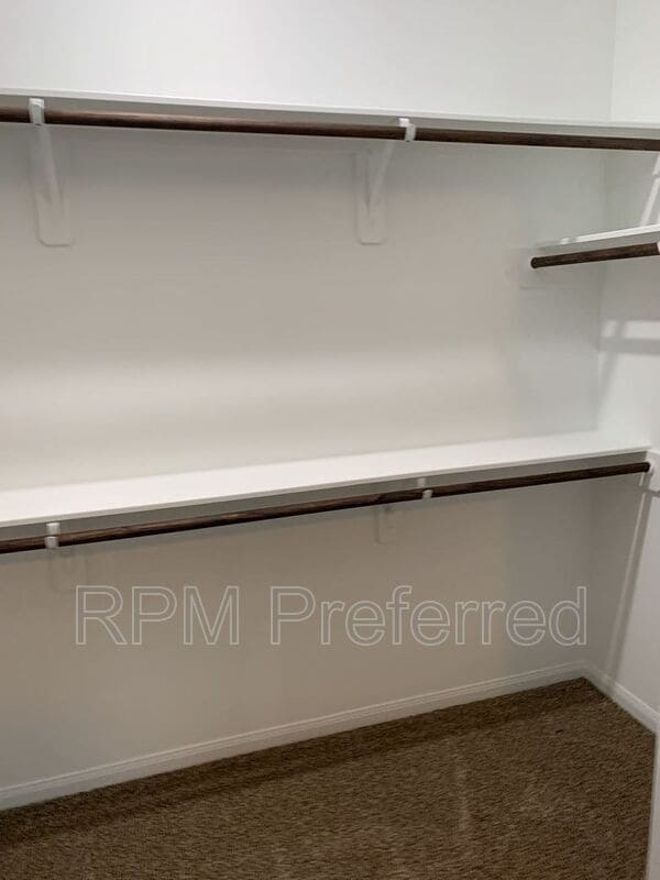 Building Photo - 8215 Gallahad St