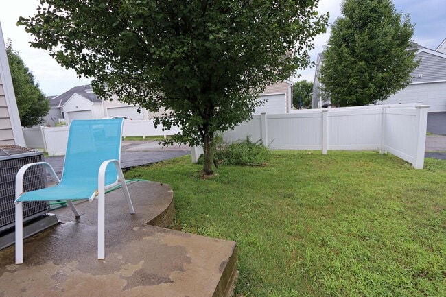 Building Photo - 5595 Eagle River Dr