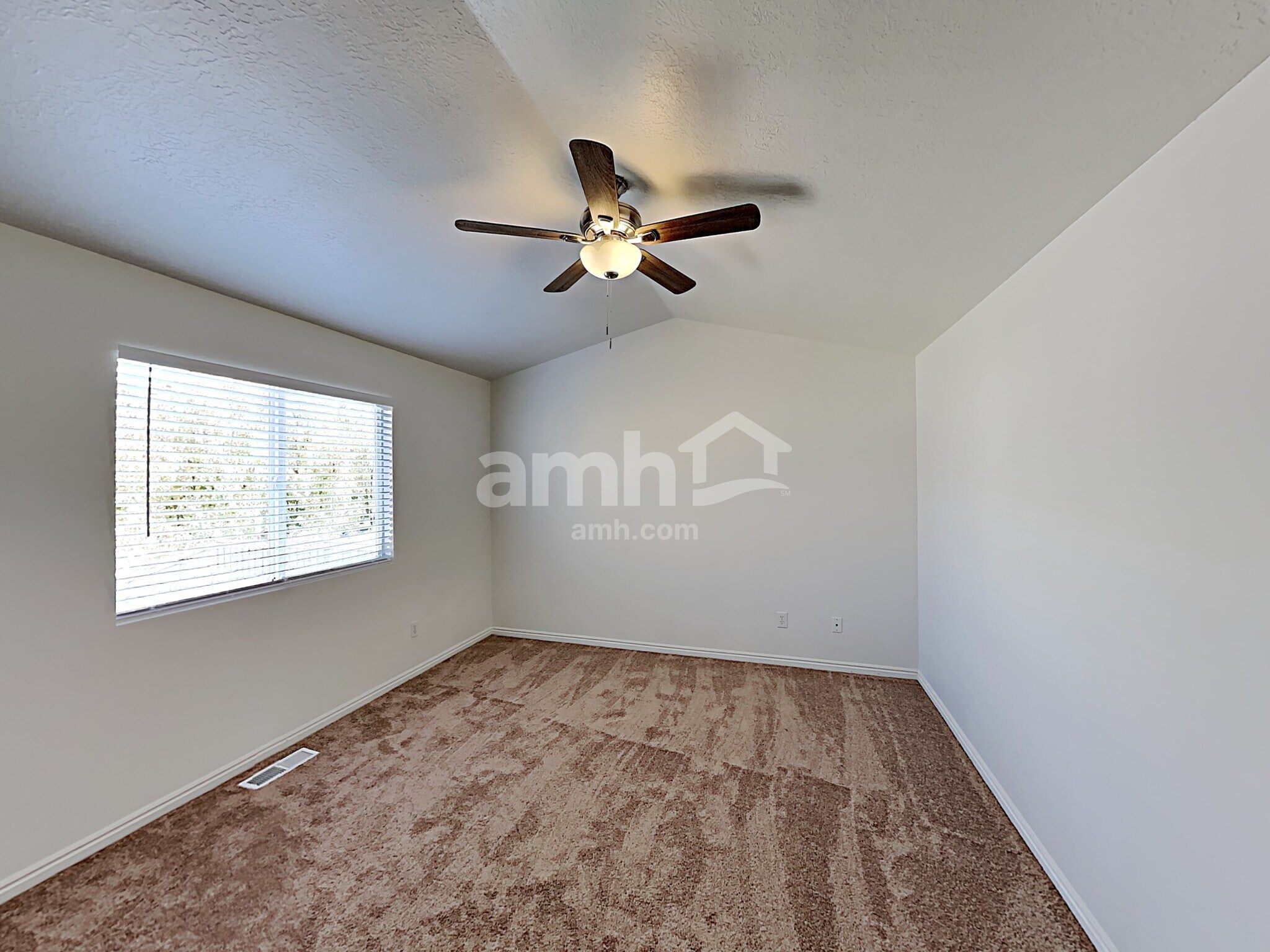 Building Photo - 3877 Chilton Rd