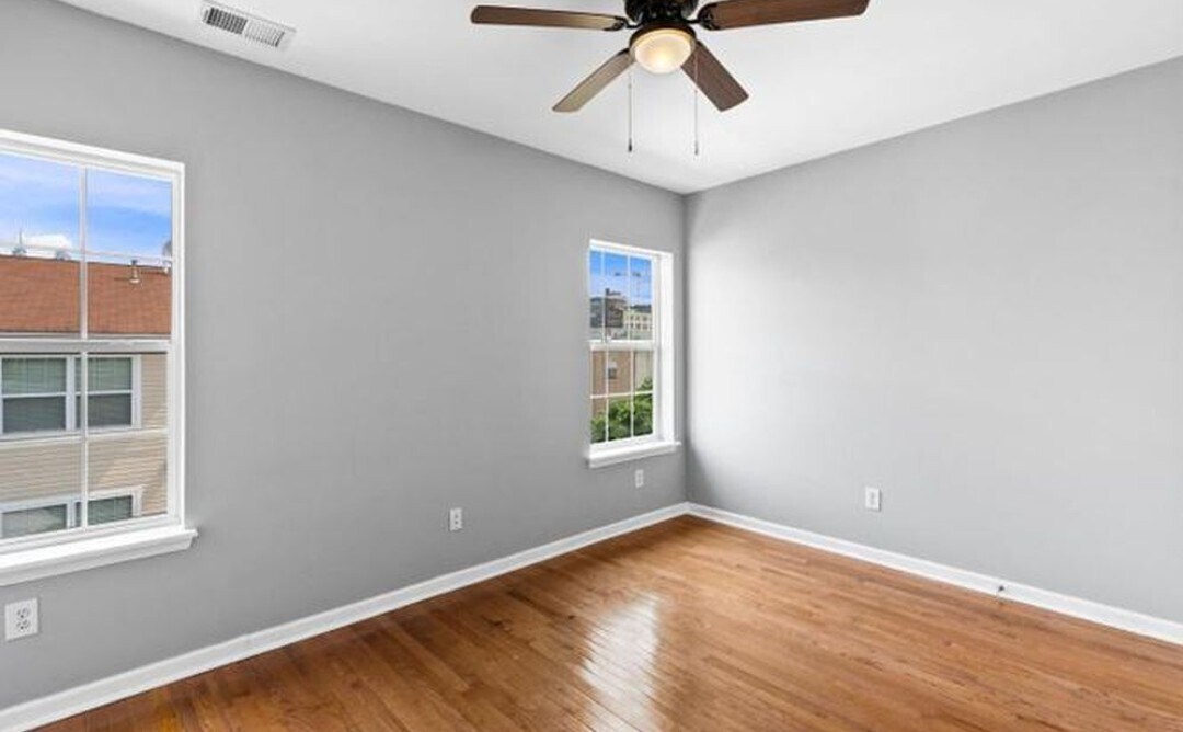 Building Photo - 1607 Manton St