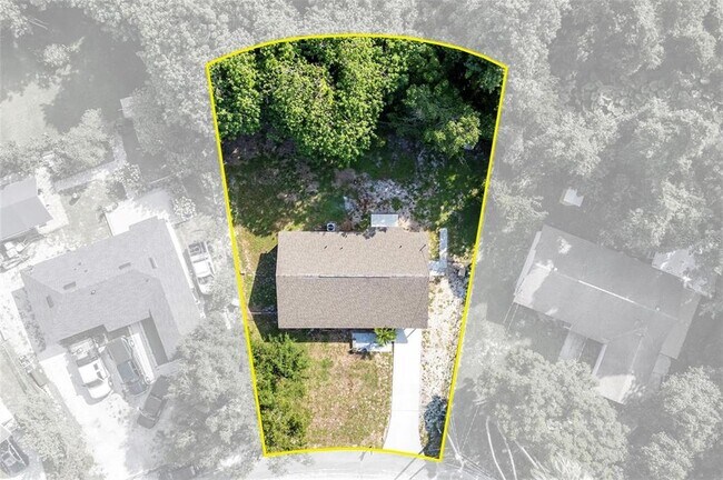 Building Photo - 950 Pearl Dr