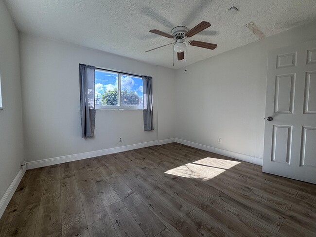 Building Photo - 2880 NW 1st Ave