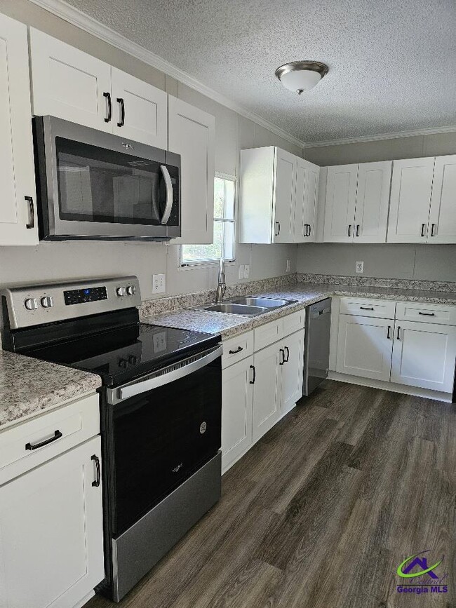 Building Photo - 83 Troon Dr