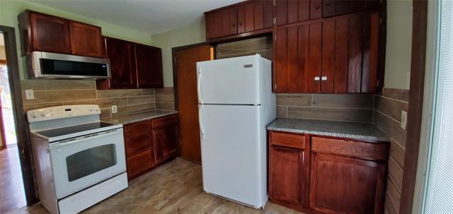 Building Photo - 1111 Ave A