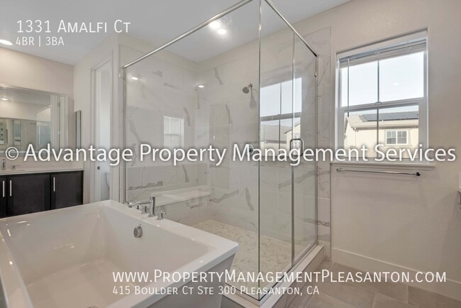 Building Photo - 1331 Amalfi Ct