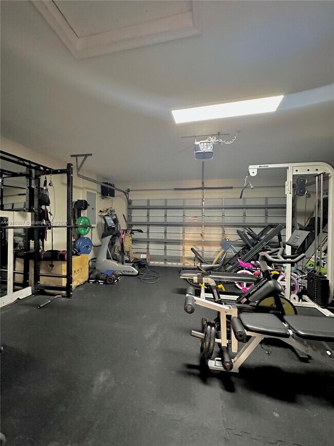 Building Photo - 3501 SW 142nd Ave