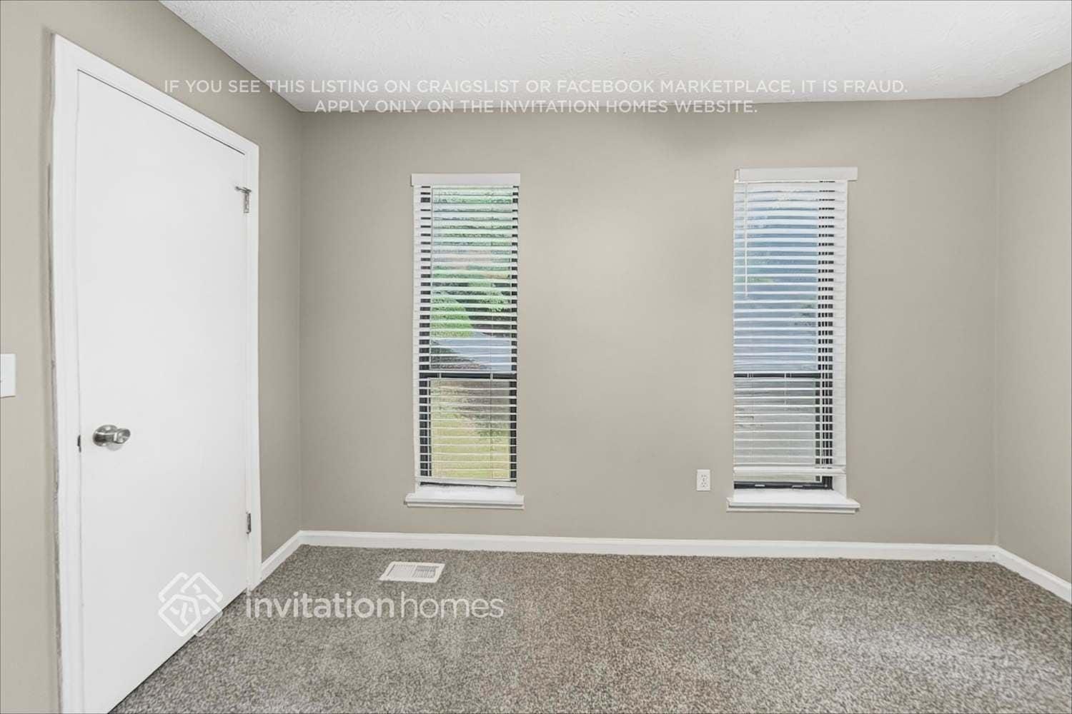 Building Photo - 6572 Oakwood Dr