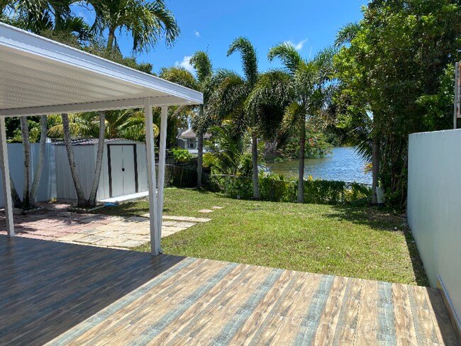 Building Photo - 4975 SW 129th Ct