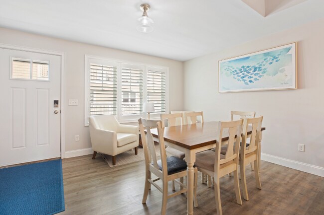 Building Photo - 128 Ashworth Ave