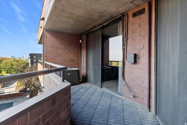 Building Photo - 115 S 1100 E