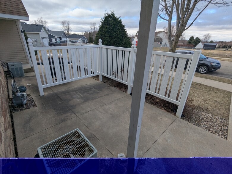Street Side Front Patio - 6186 S Pointe Dr SW