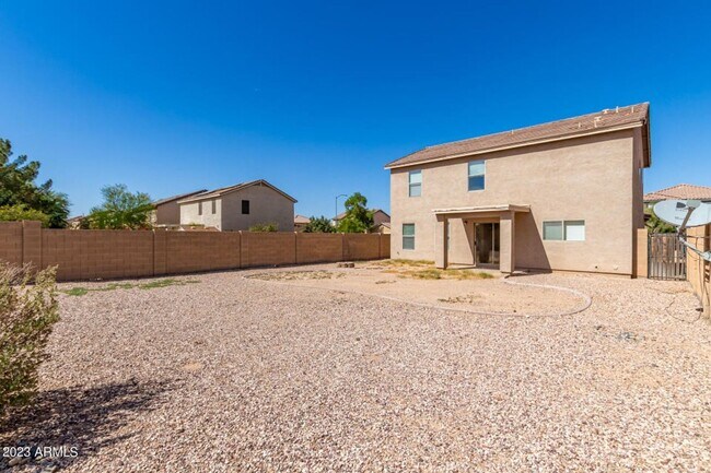 Building Photo - Spacious 3 bed, 2.5 bath in Maricopa