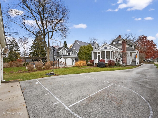 Building Photo - 4206 Central Ave