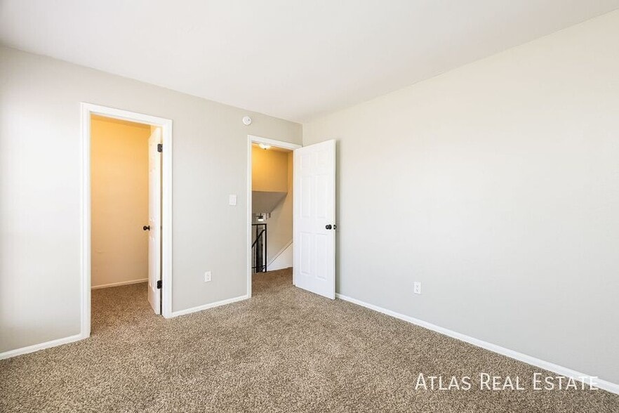 Building Photo - 4811 Bailey Pl